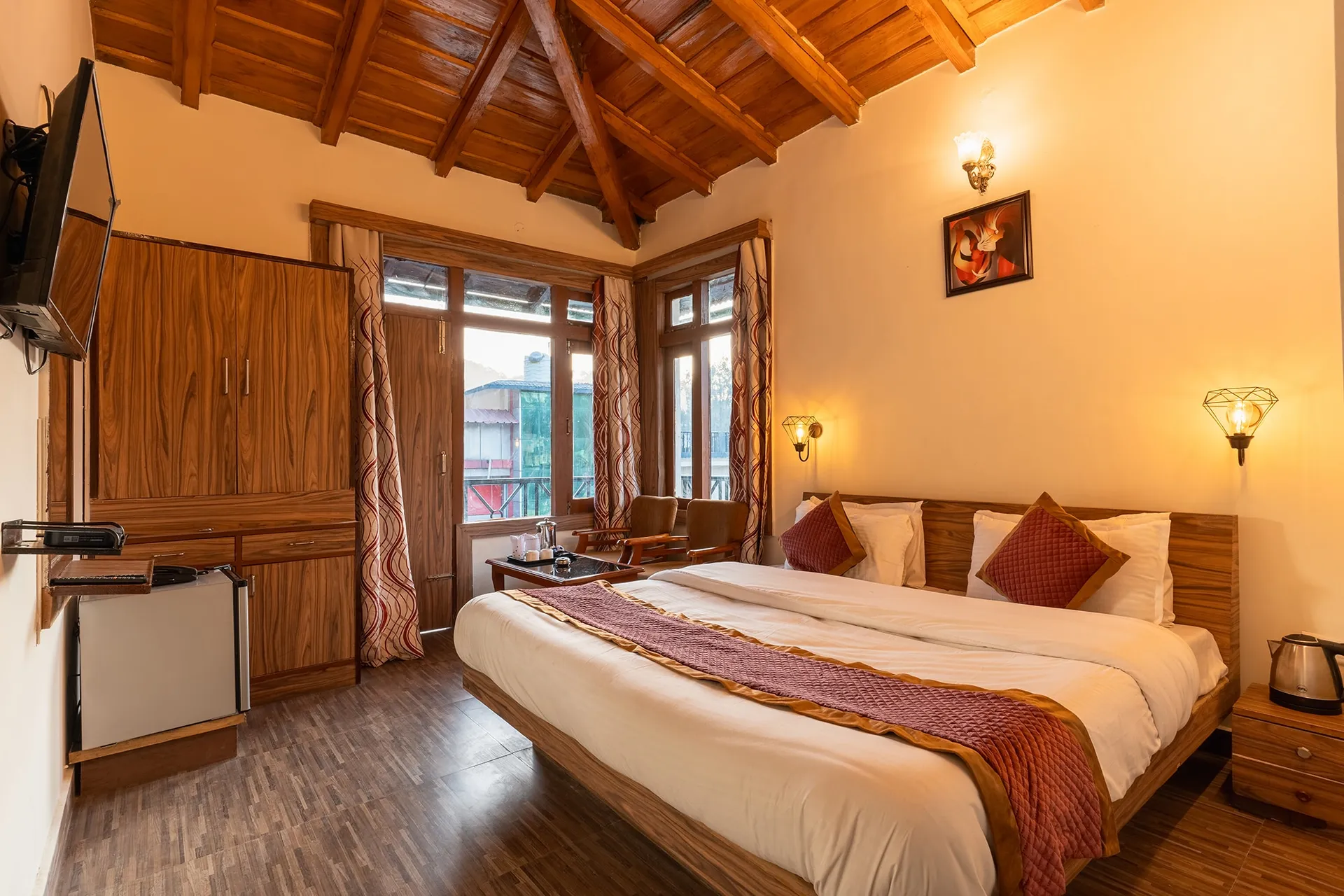 The Raikwal's Hotel & Restaurant Room