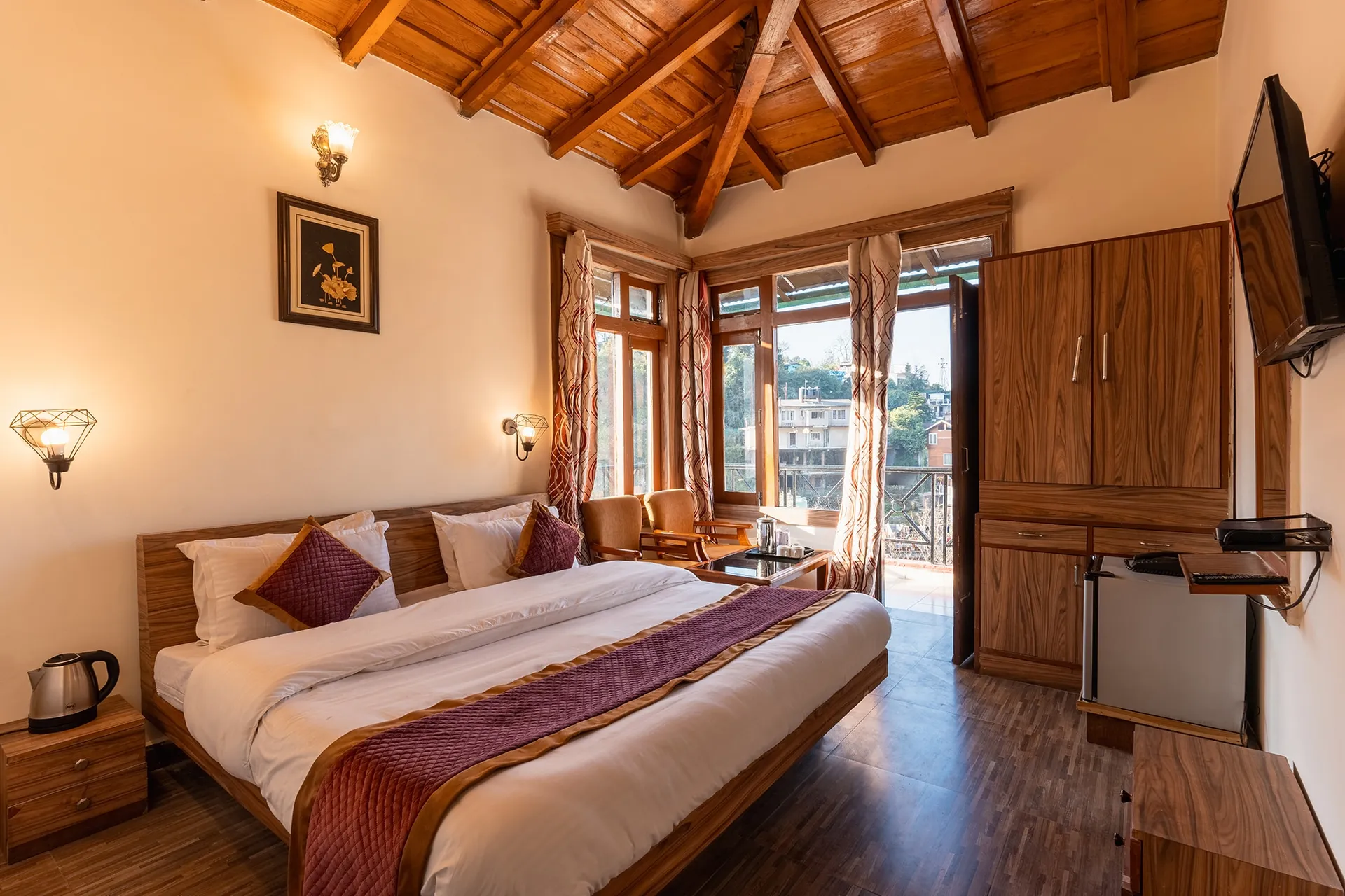The Raikwal's Hotel & Restaurant Room