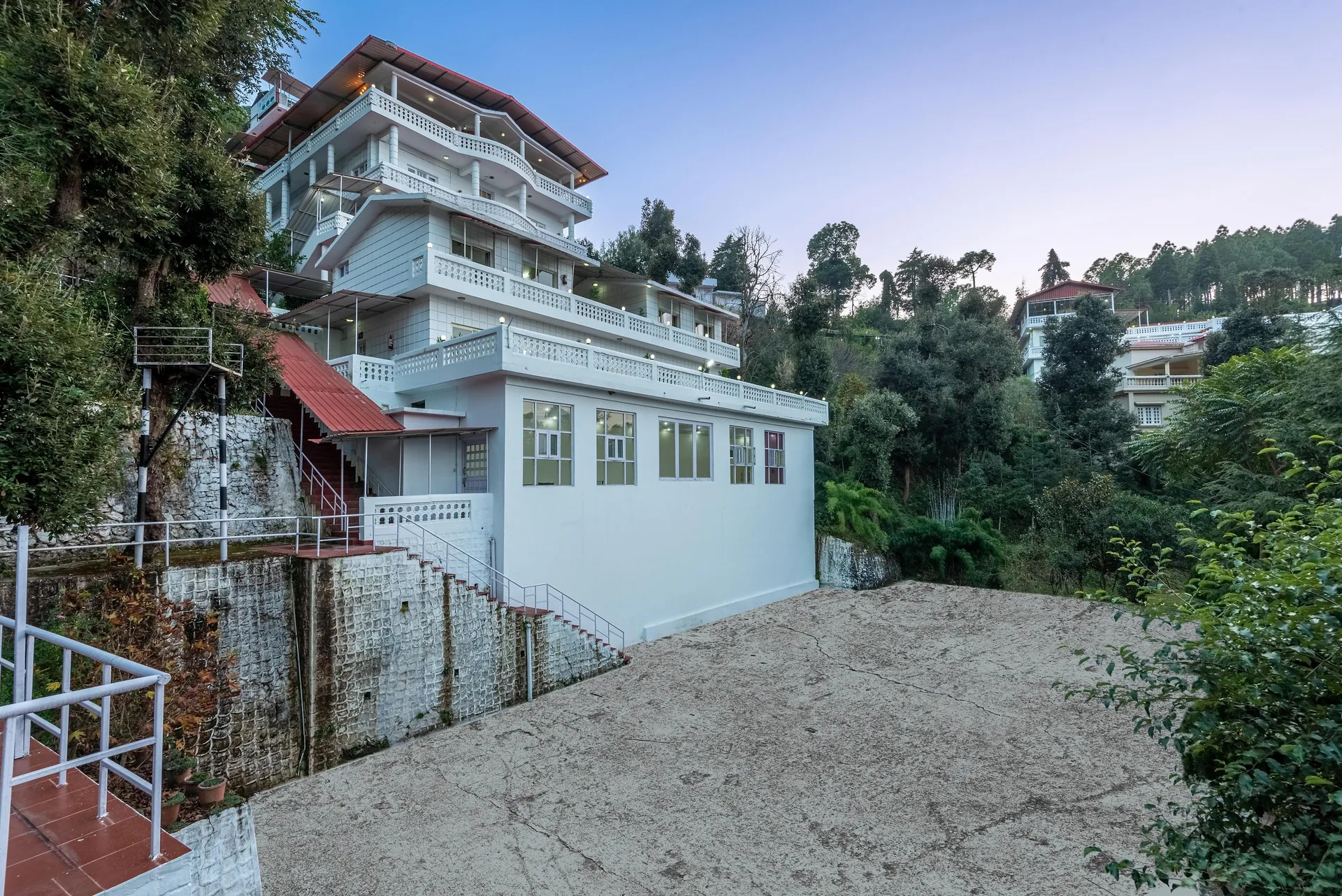 DLS Tehri Club Resort Facade