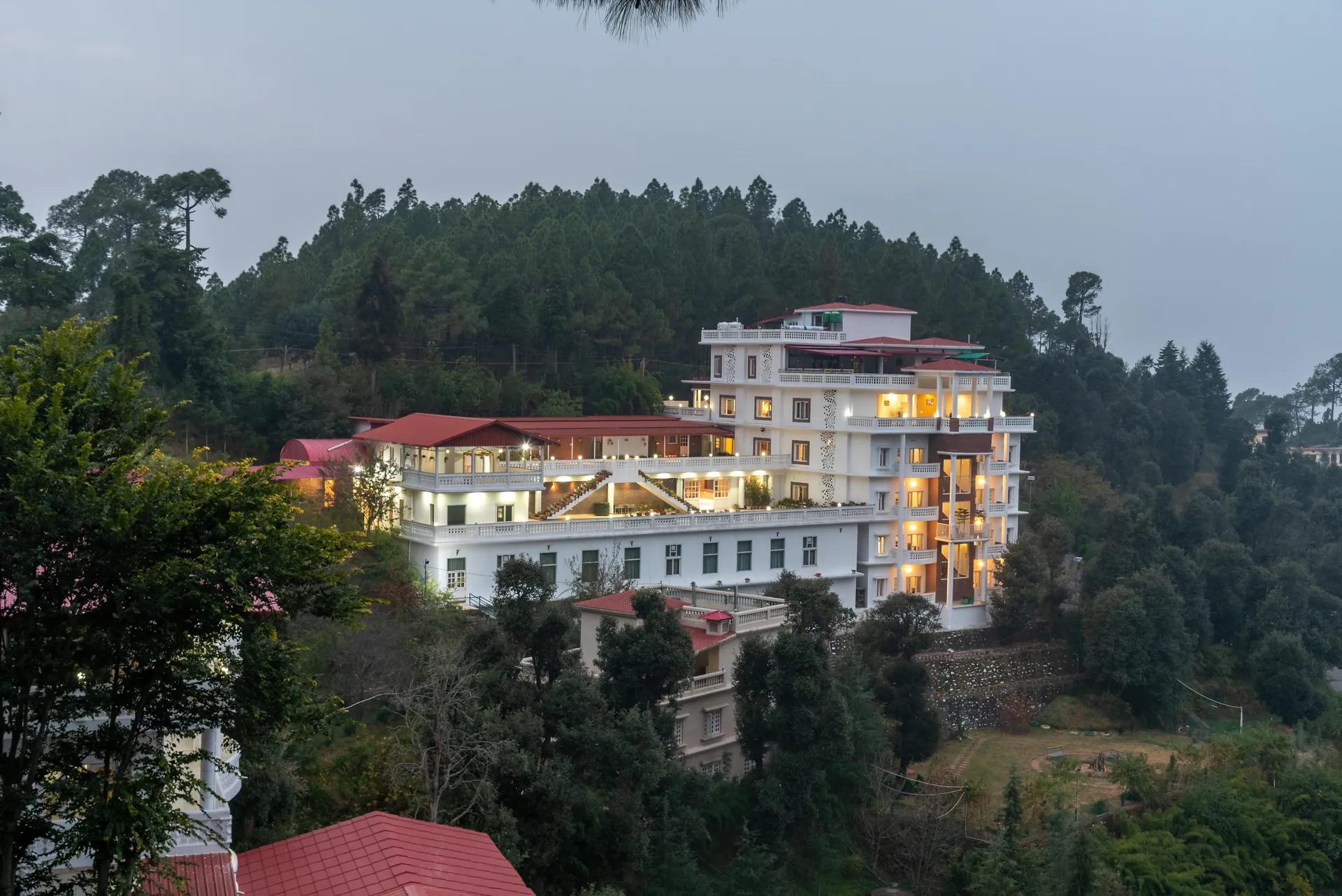 DLS Tehri Club Resort Facade