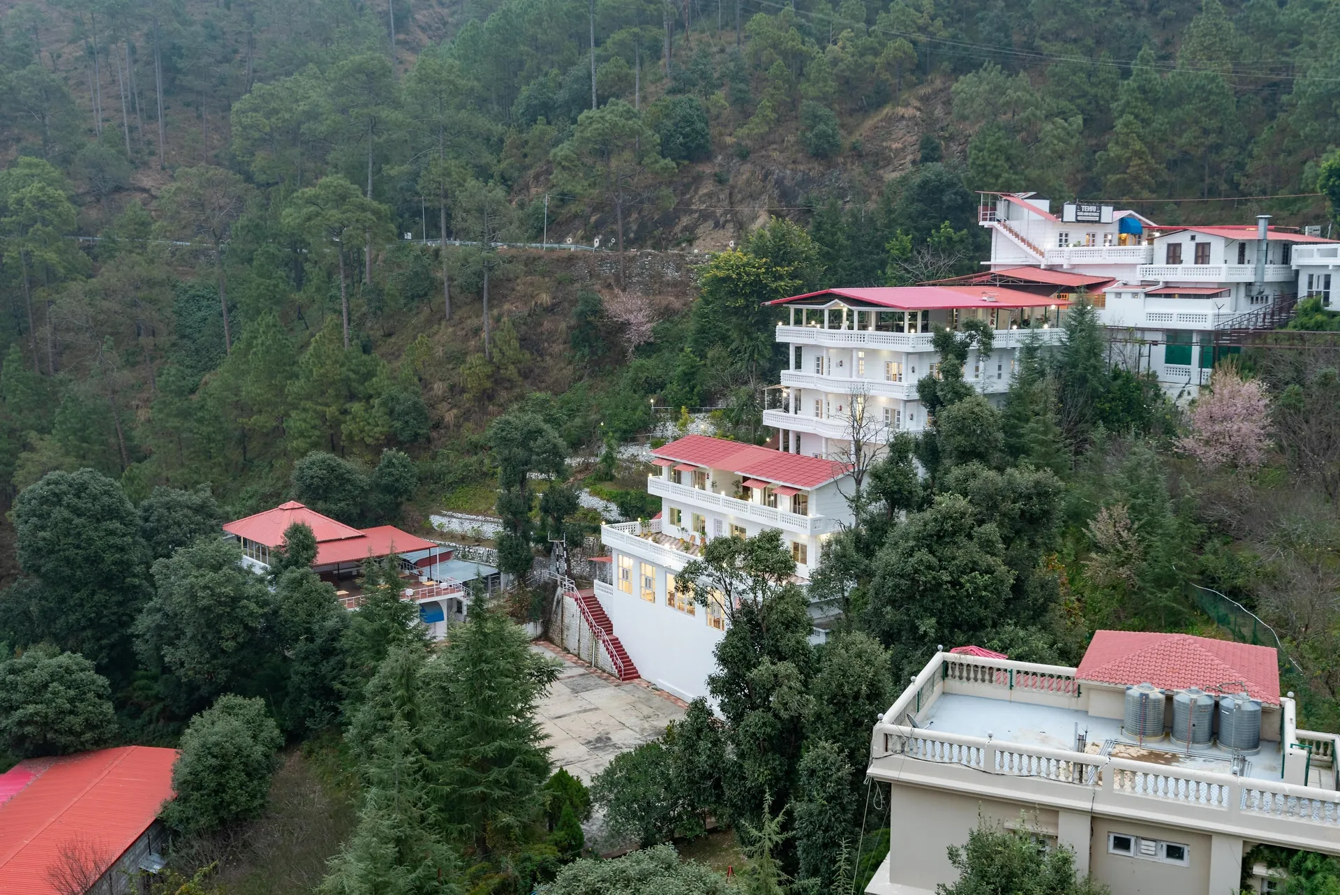DLS Tehri Club Resort Facade