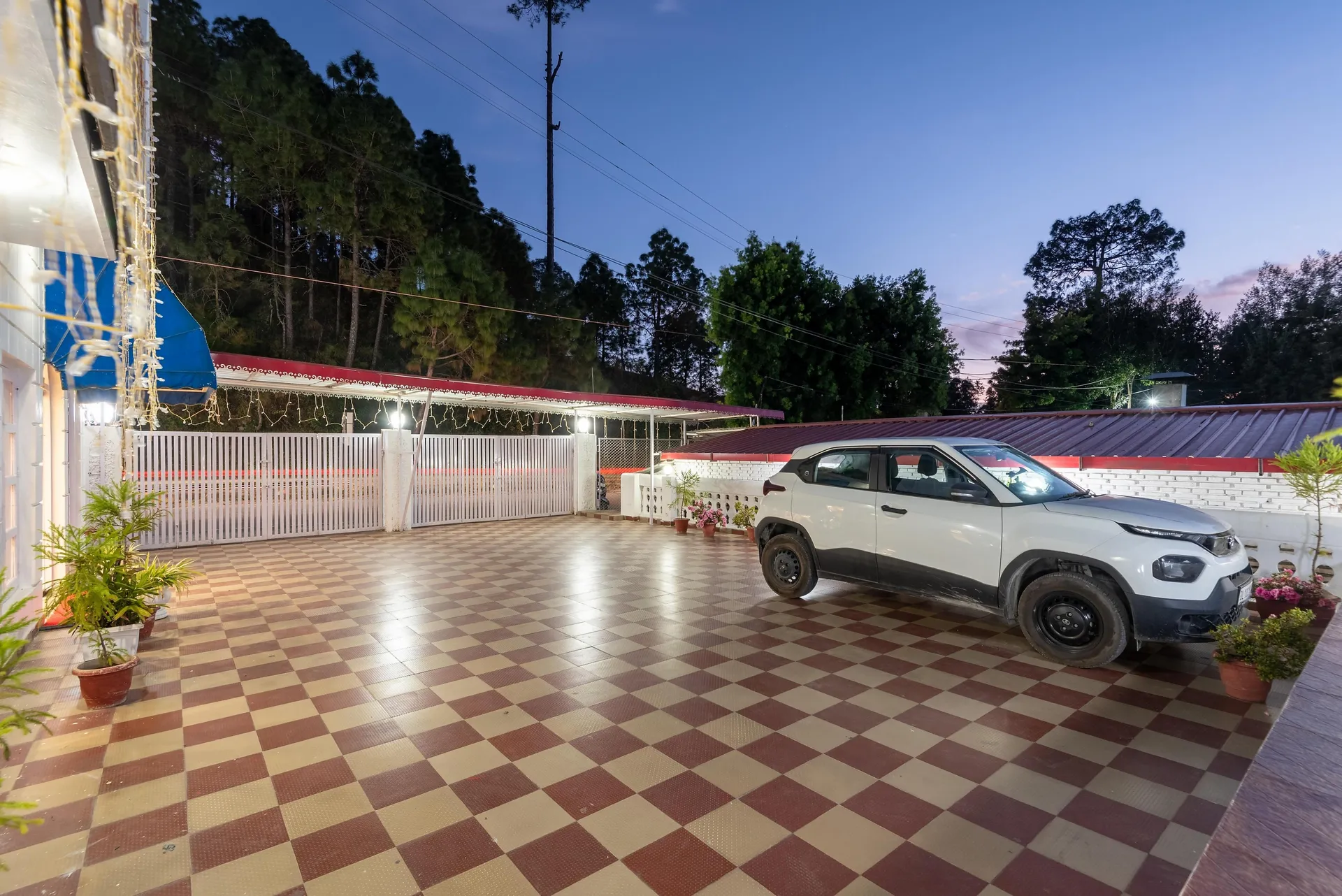 DLS Tehri Club Resort Parking