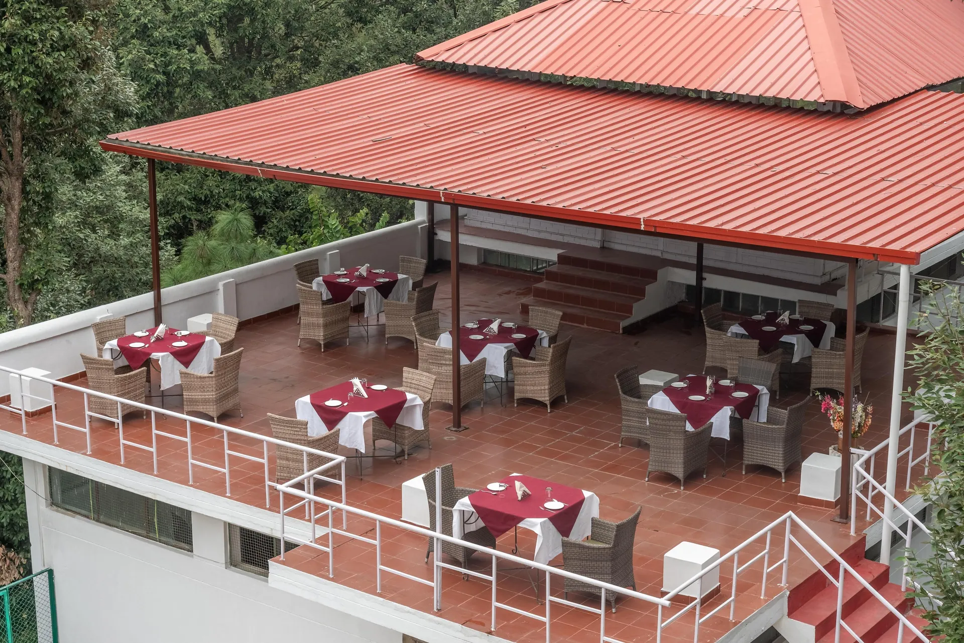 DLS Tehri Club Resort Restaurant