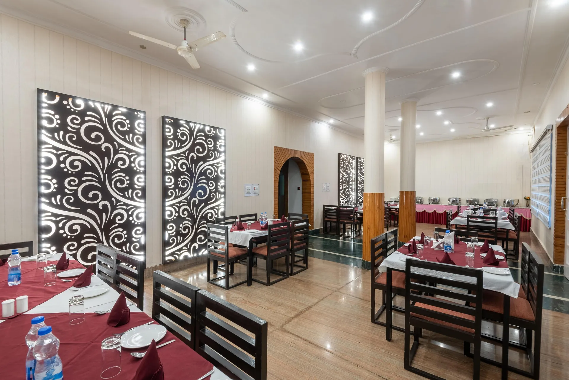 DLS Tehri Club Resort Restaurant