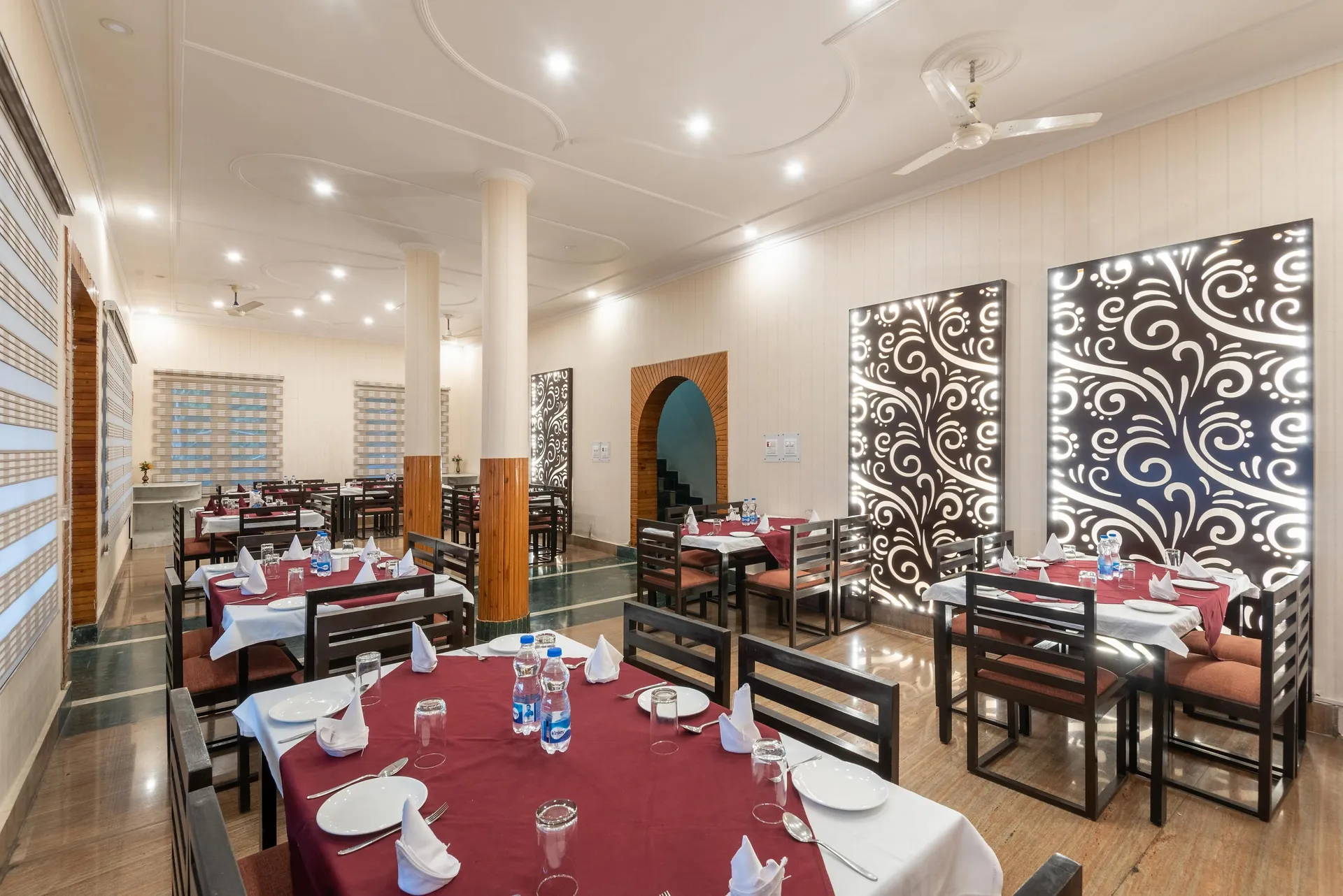 DLS Tehri Club Resort Restaurant