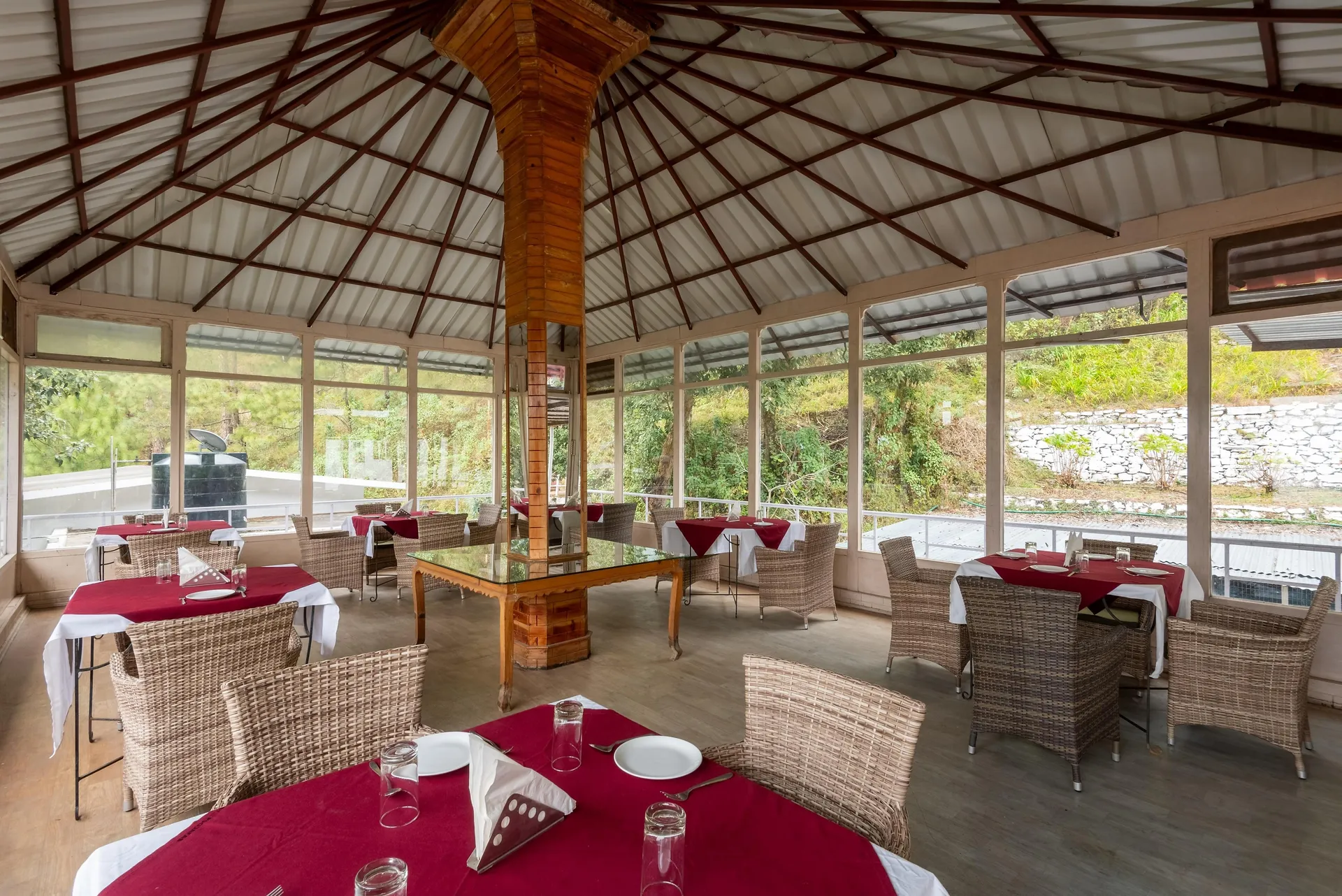 DLS Tehri Club Resort Restaurant