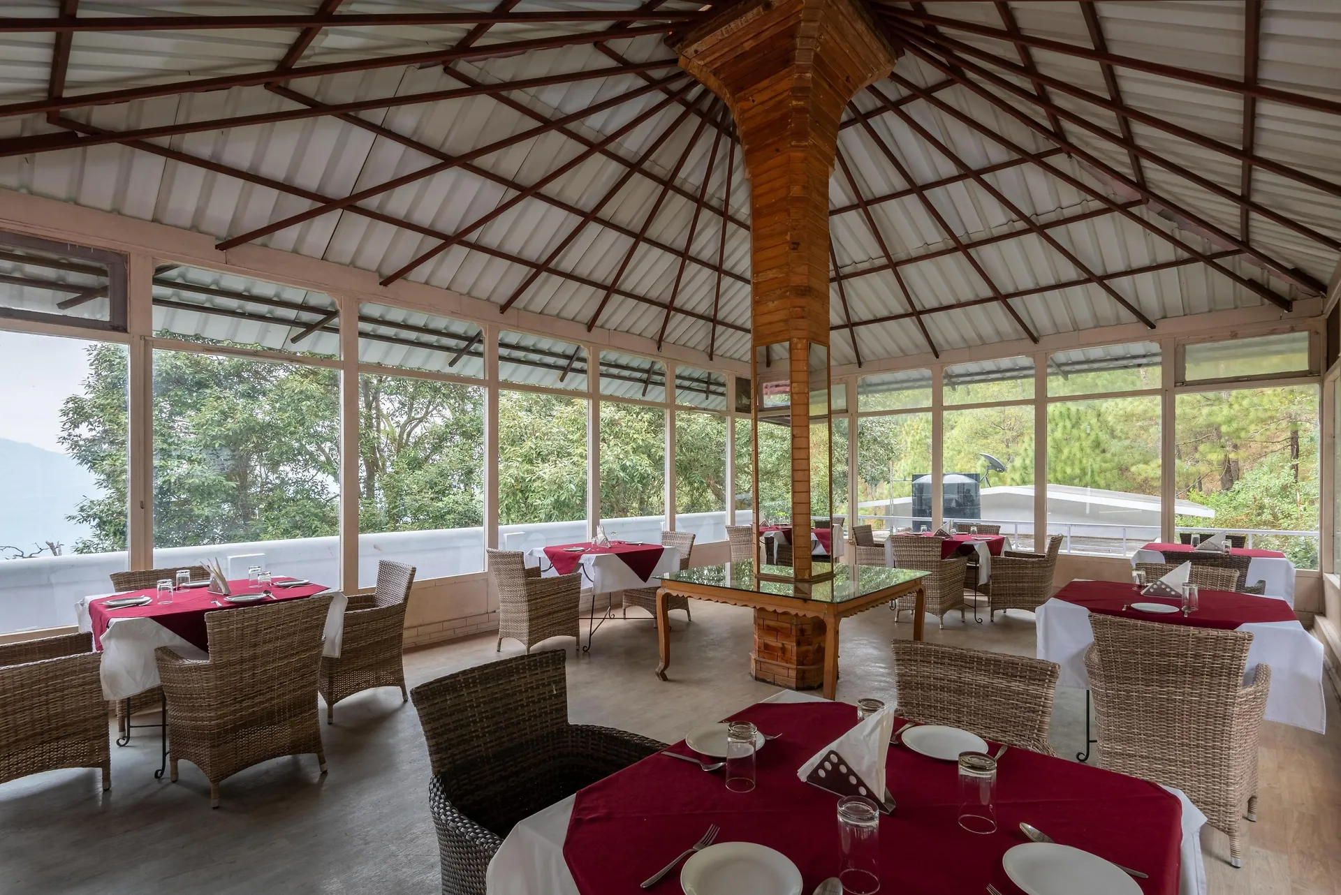 DLS Tehri Club Resort Restaurant