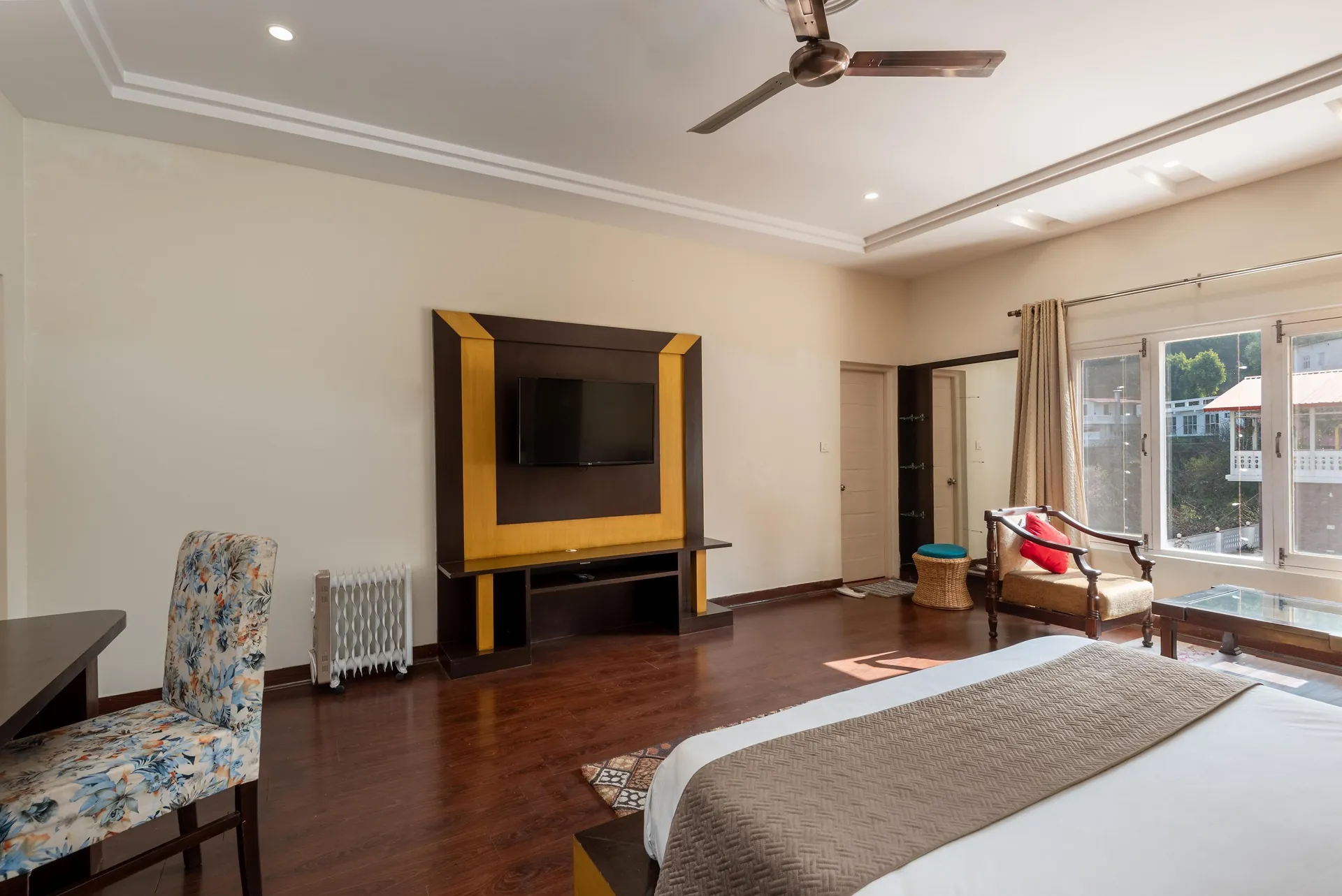 DLS Tehri Club Resort Room