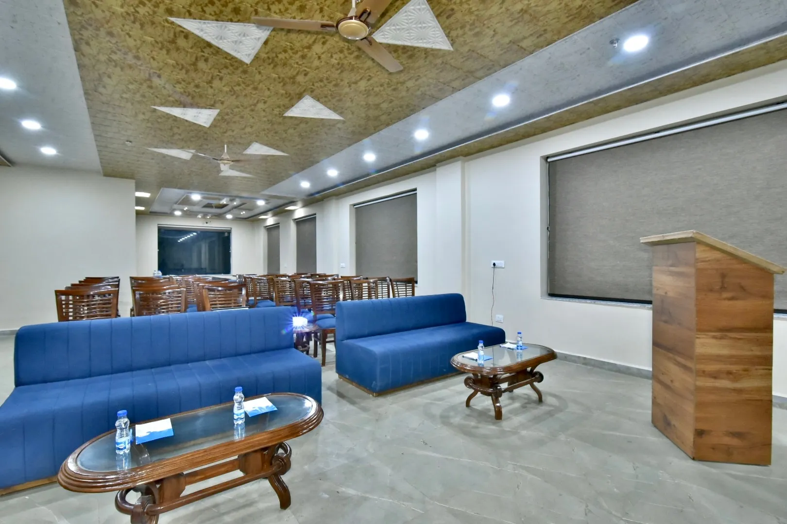 DLS Ark Holiday Inn Conference Room