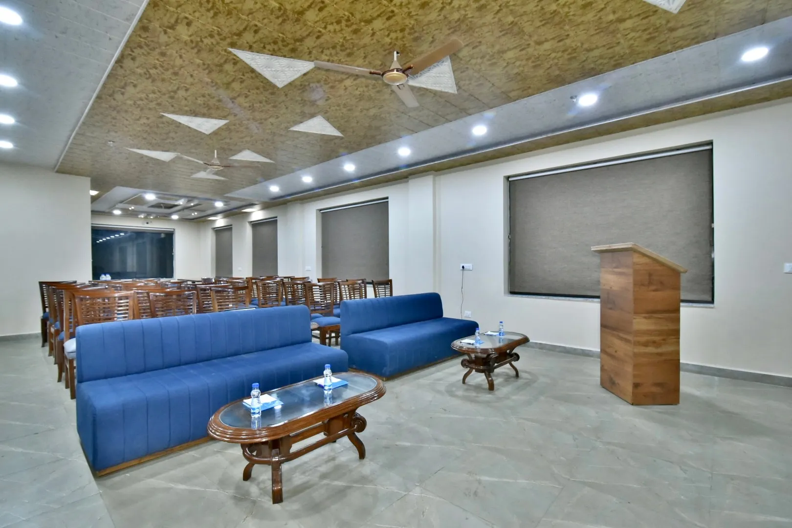 DLS Ark Holiday Inn Conference Room