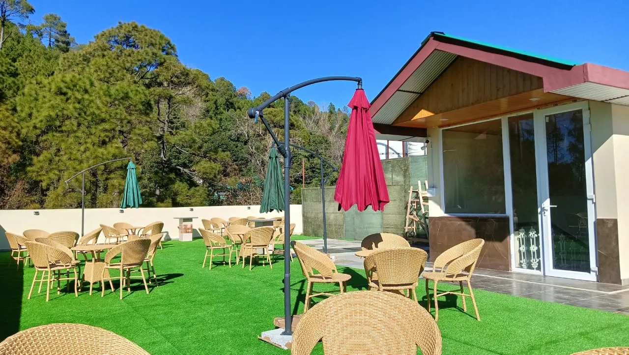 DLS Ark Holiday Inn Garden