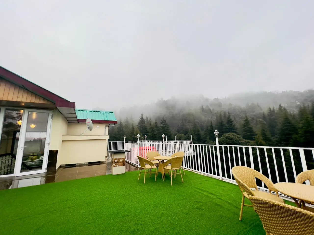 DLS Ark Holiday Inn Garden