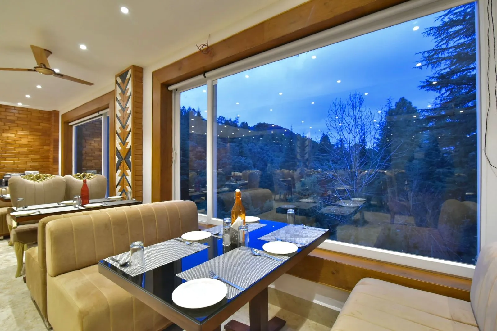 DLS Ark Holiday Inn Restaurant