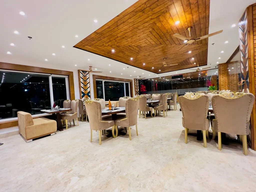 DLS Ark Holiday Inn Restaurant