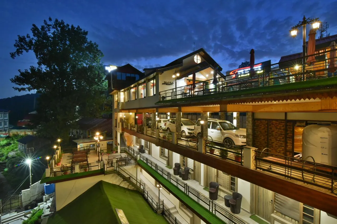 DLS Dalhousie valley resort Parking