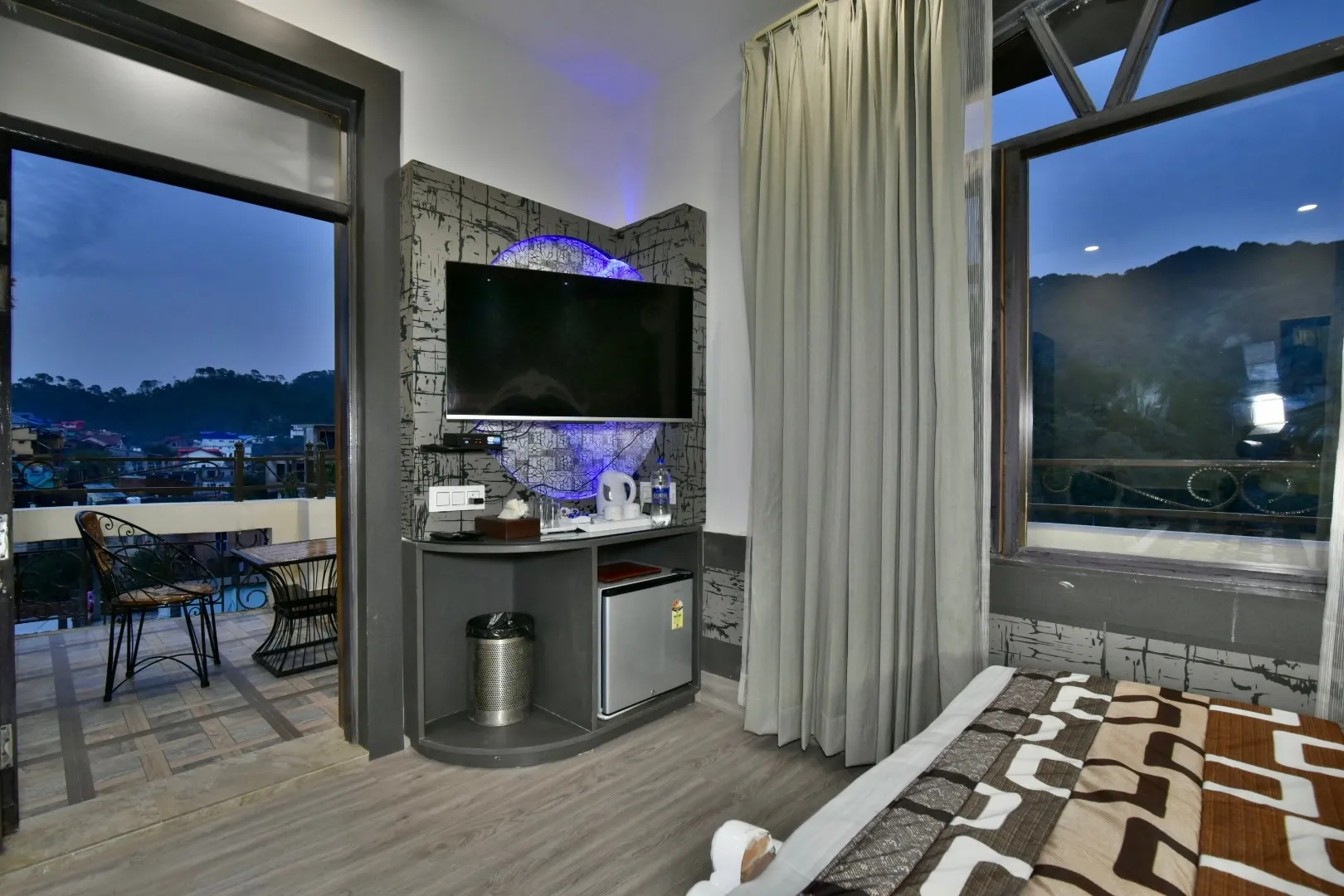 DLS Dalhousie valley resort Room