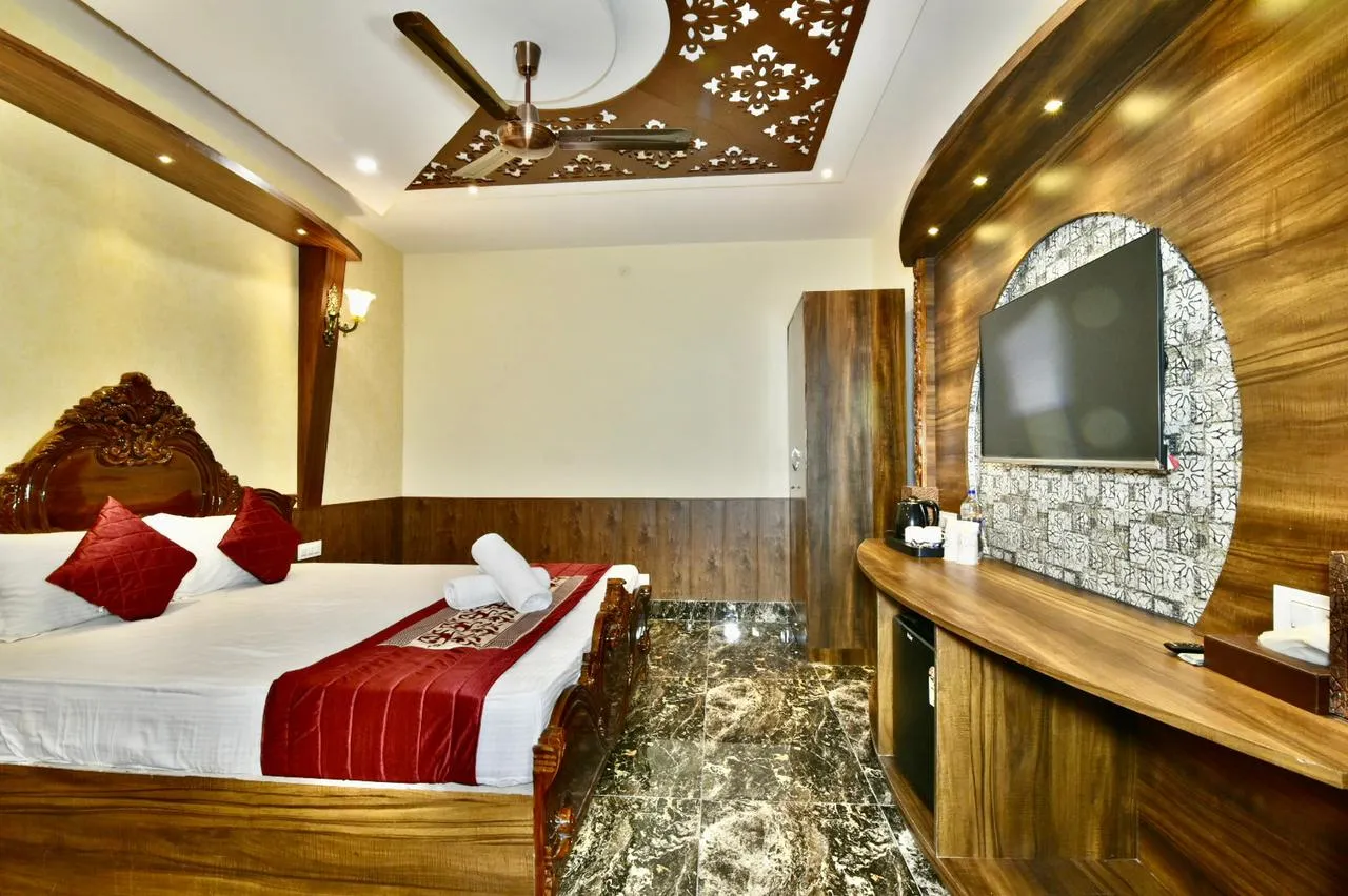 DLS Dalhousie valley resort Room