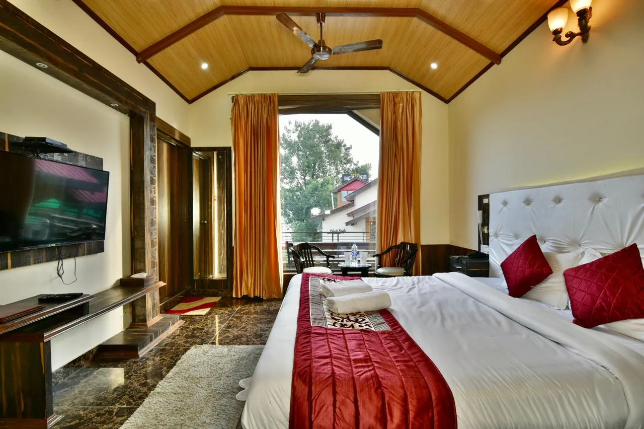 DLS Dalhousie valley resort Room