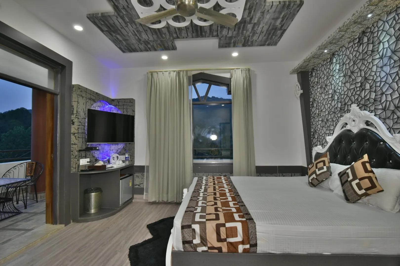 DLS Dalhousie valley resort Room