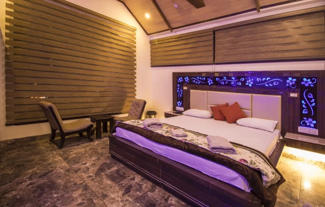 DLS Dalhousie valley resort Room
