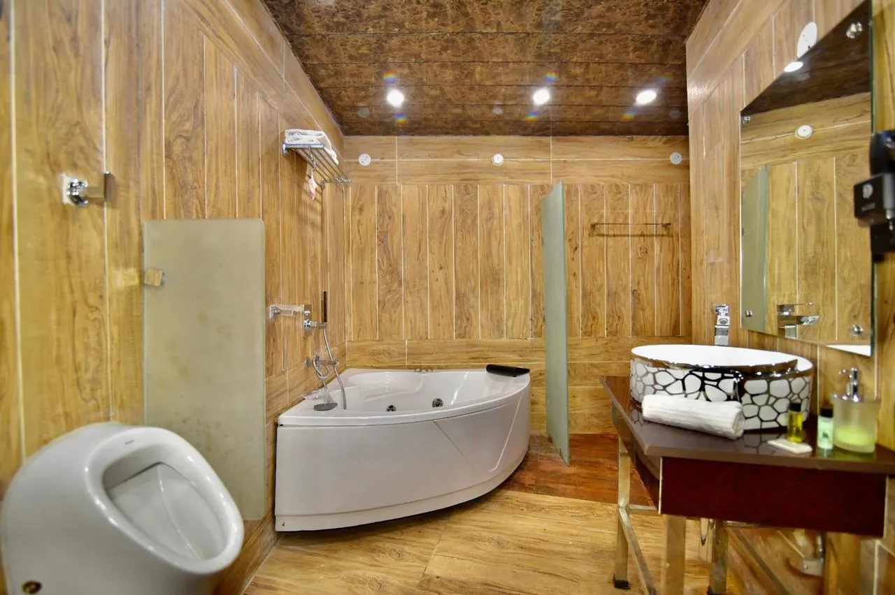 DLS Dalhousie valley resort Washroom