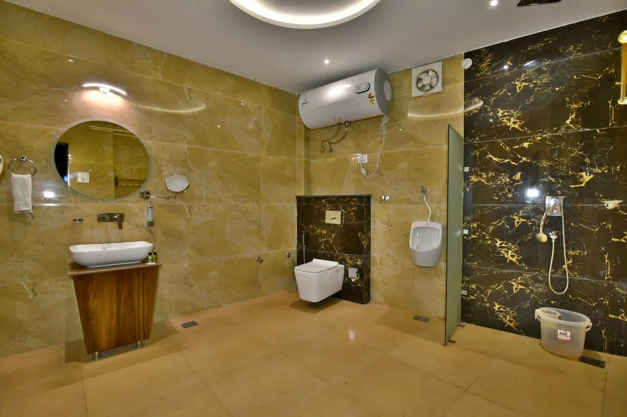 DLS Dalhousie valley resort Washroom