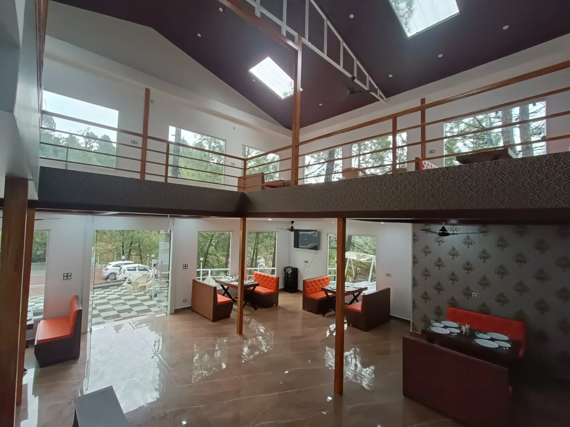 DLS Nature Trinket Resort Restaurant