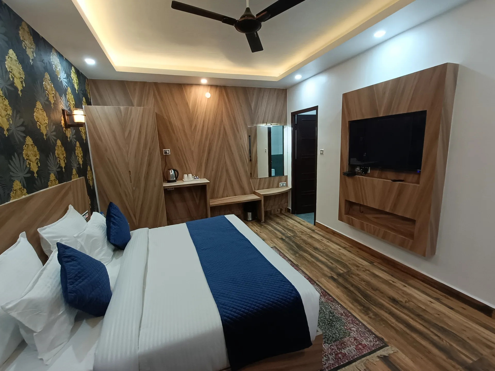 DLS Nature Trinket Resort Room