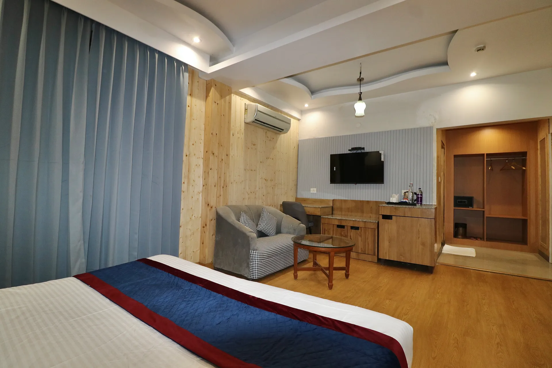Grand legacy Room