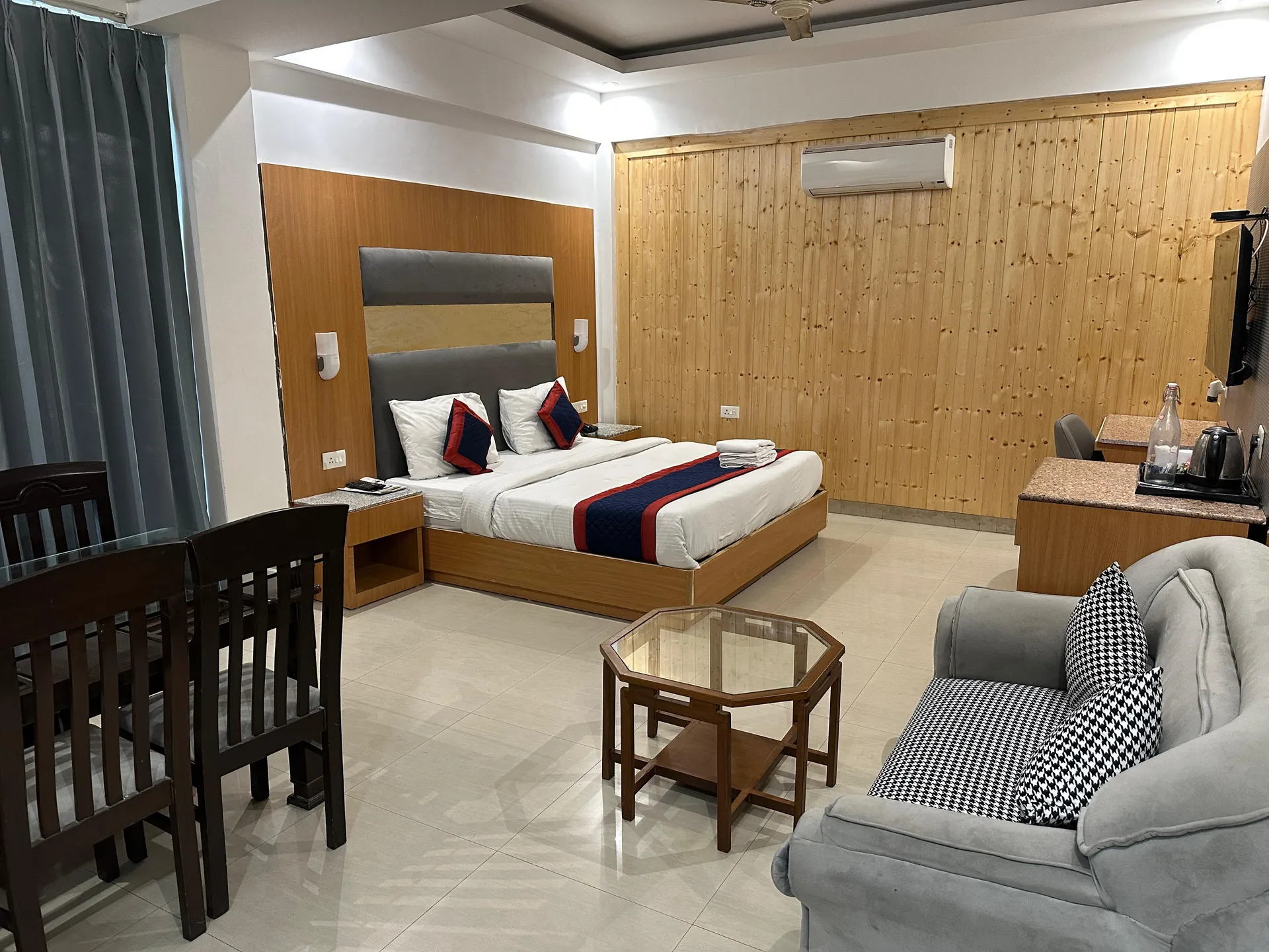 Grand legacy Room