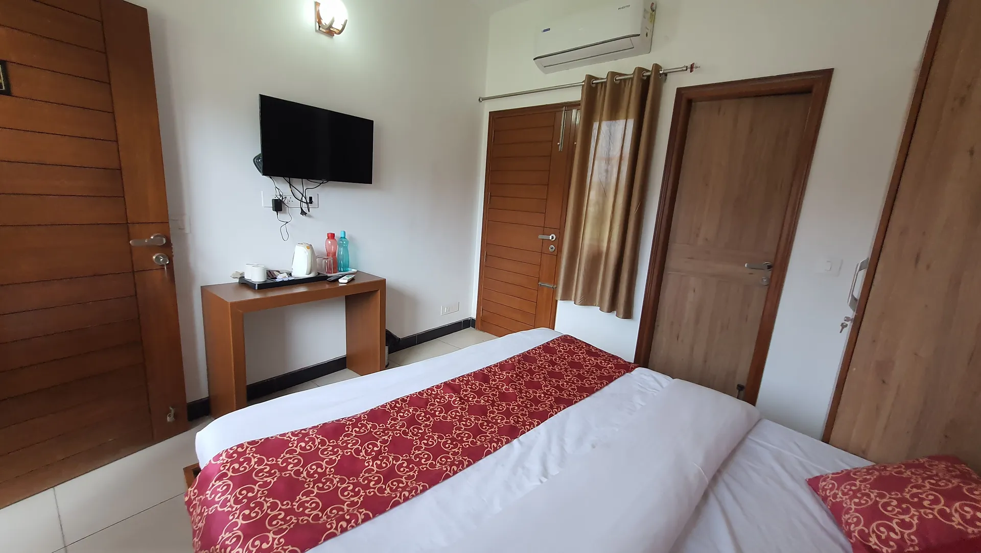 Lychee Bagh Room