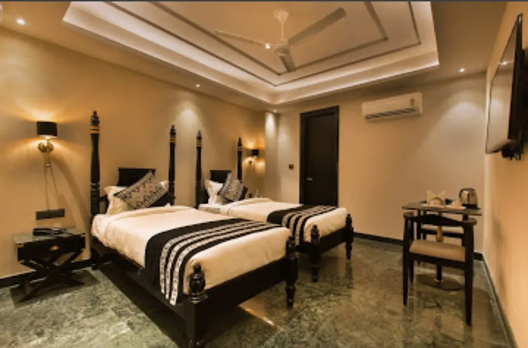 Foxoso Hotel, Delhi Airport Room
