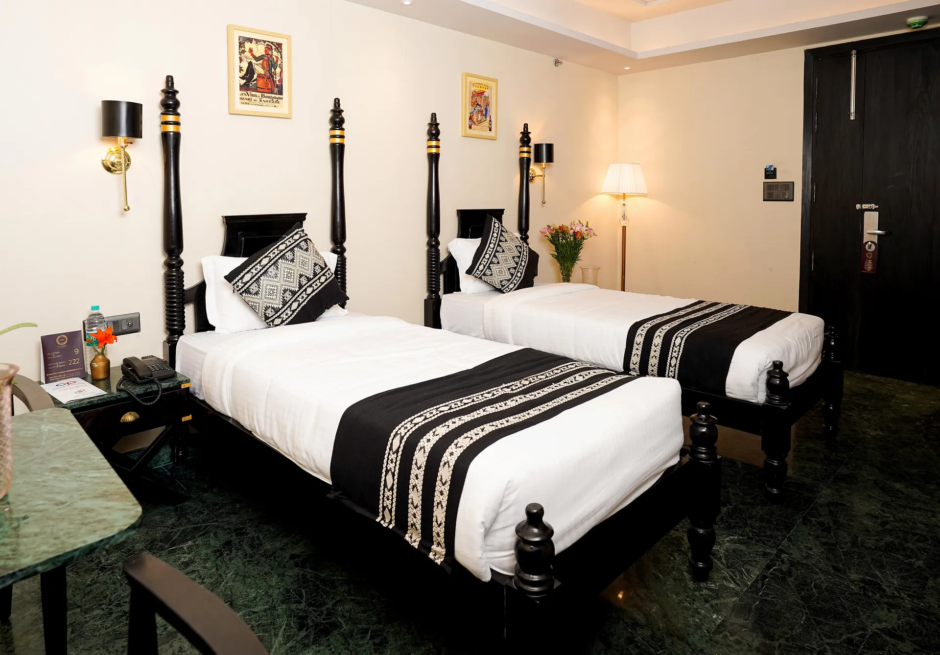 Foxoso Hotel, Delhi Airport Room