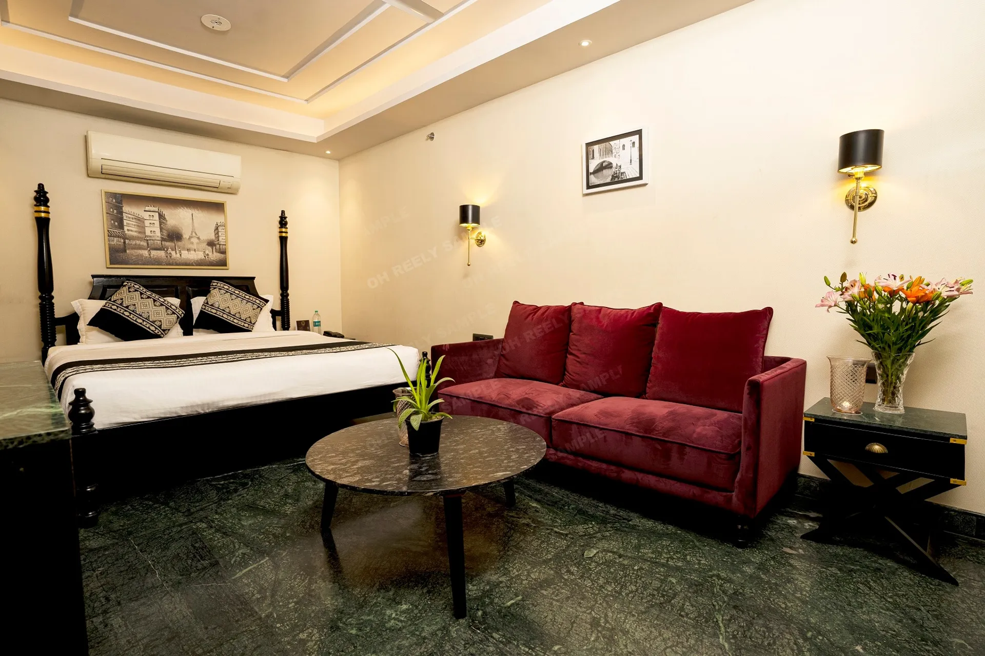 Foxoso Hotel, Delhi Airport Room