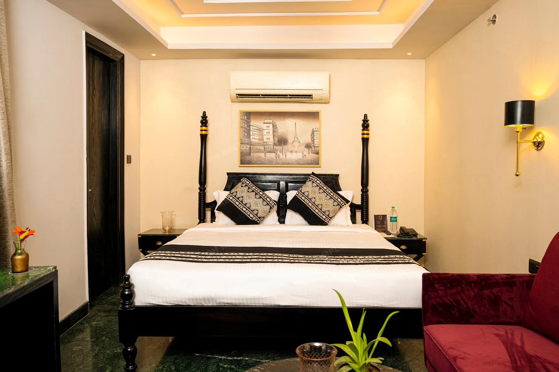 Foxoso Hotel, Delhi Airport Room