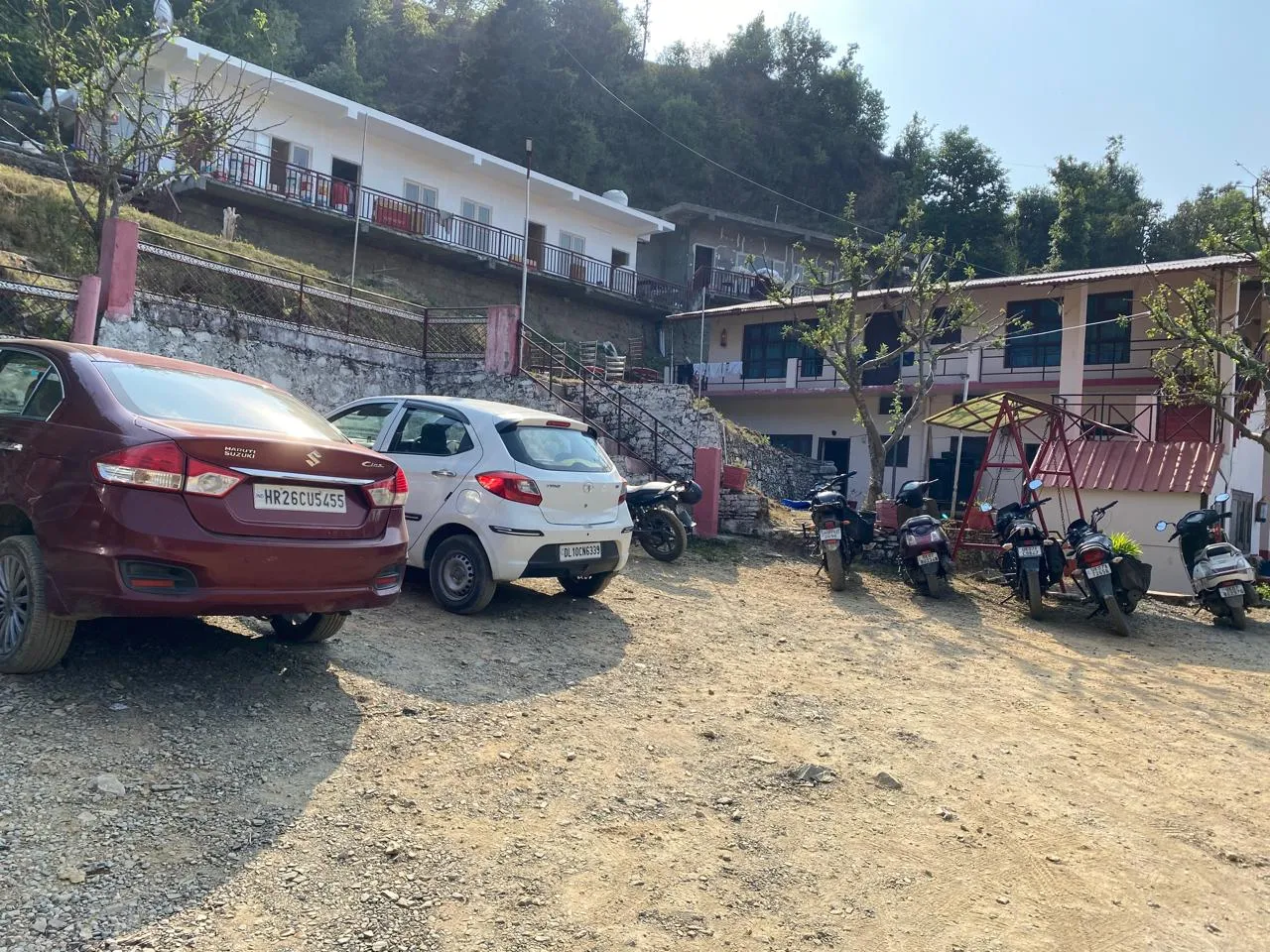 Apple Orchard Resort By Royal Collection Hotels Parking
