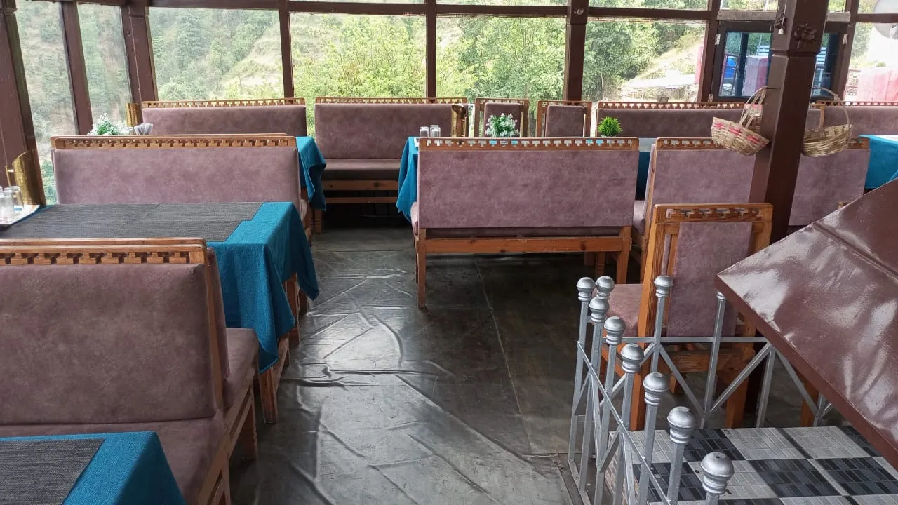 Apple Orchard Resort By Royal Collection Hotels Restaurant