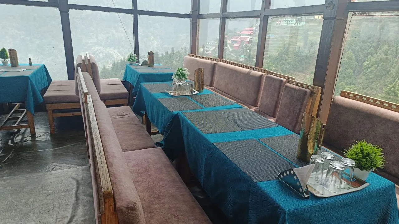 Apple Orchard Resort By Royal Collection Hotels Restaurant