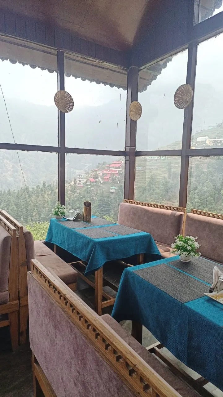Apple Orchard Resort By Royal Collection Hotels Restaurant