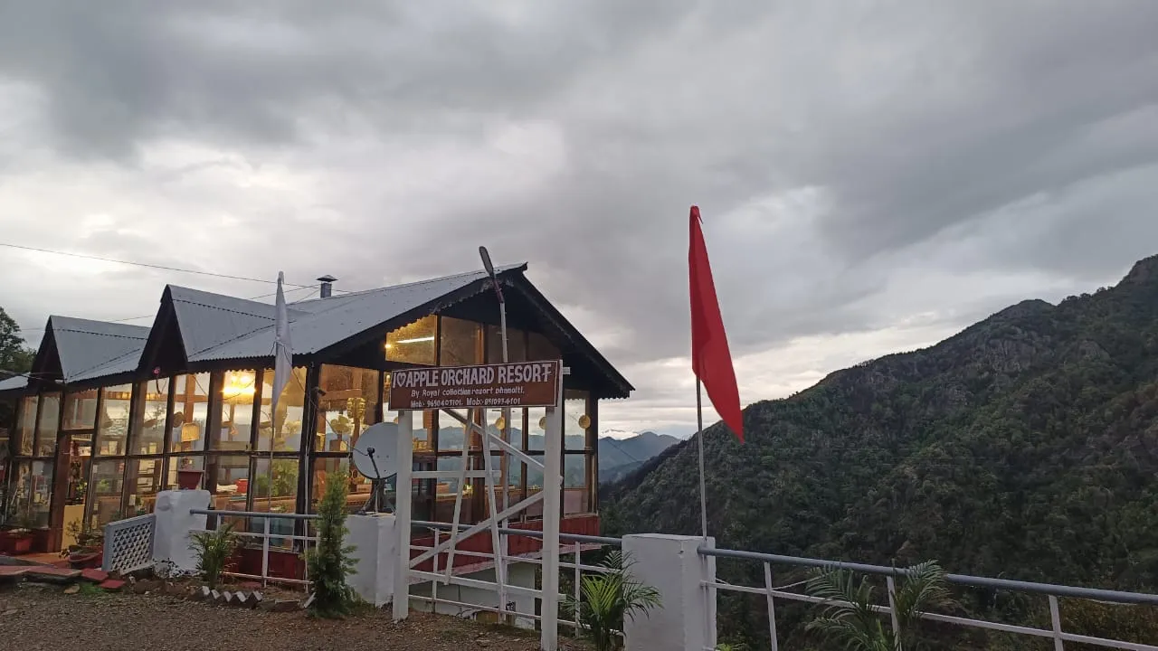 Apple Orchard Resort By Royal Collection Hotels Restaurant