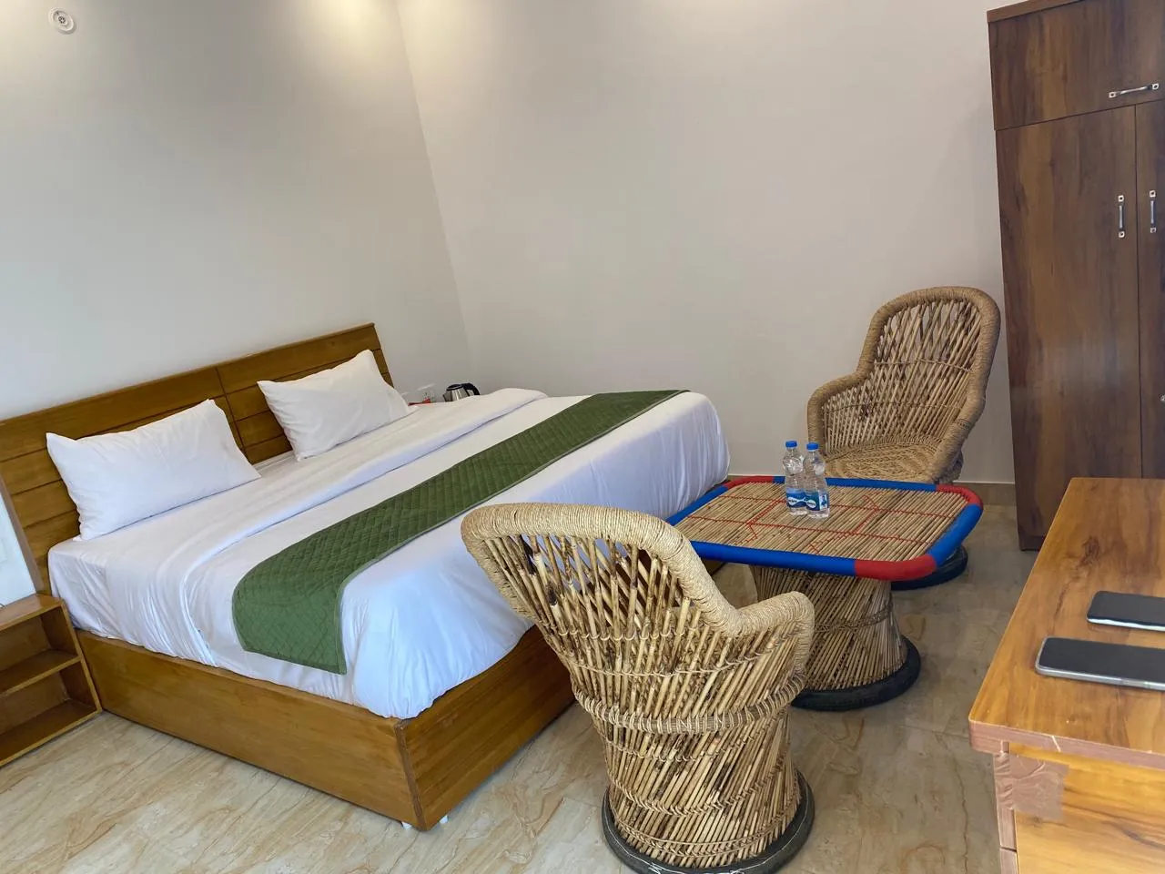 Apple Orchard Resort By Royal Collection Hotels Room