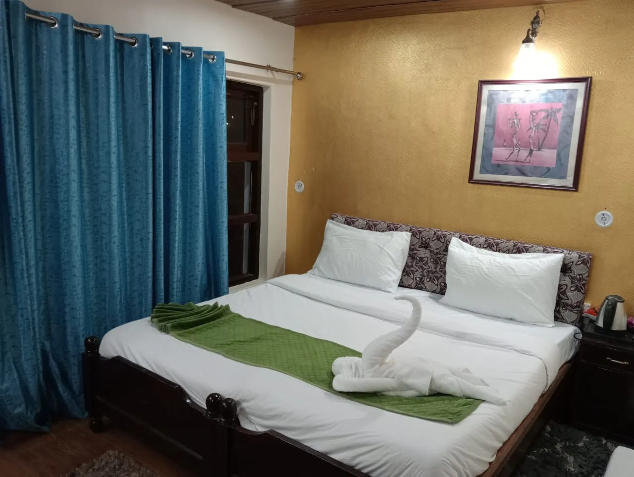 Apple Orchard Resort By Royal Collection Hotels Room