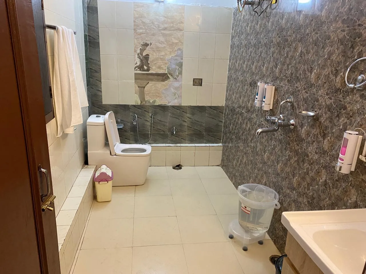 Apple Orchard Resort By Royal Collection Hotels Room