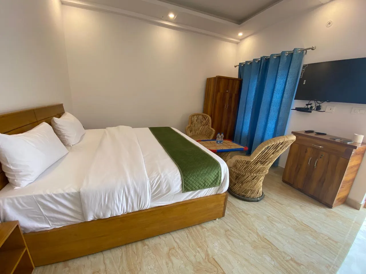 Apple Orchard Resort By Royal Collection Hotels Room