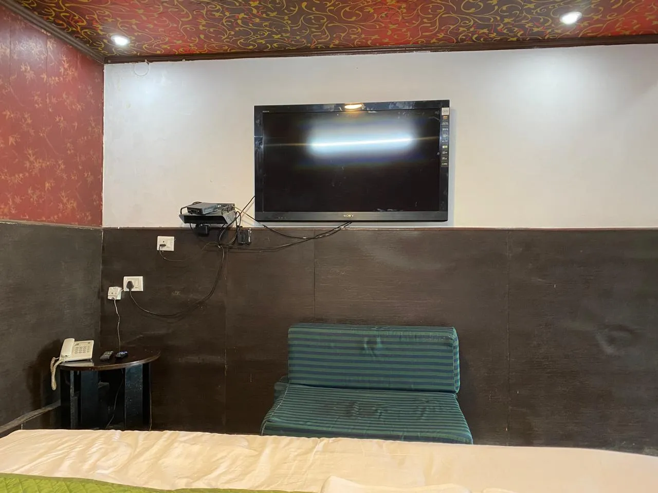 Apple Orchard Resort By Royal Collection Hotels Room