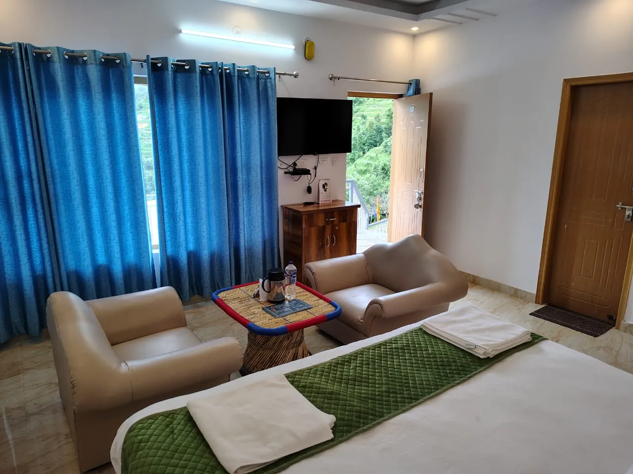 Apple Orchard Resort By Royal Collection Hotels Room