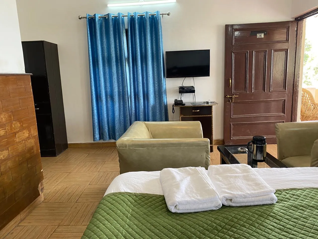 Apple Orchard Resort By Royal Collection Hotels Room
