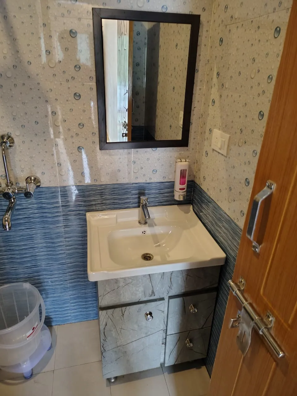 Apple Orchard Resort By Royal Collection Hotels Washroom