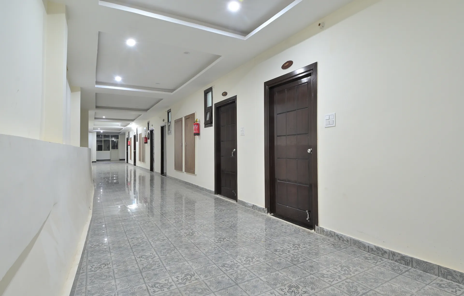 Hotel Dhanolti View by LA Riqueza Common Area