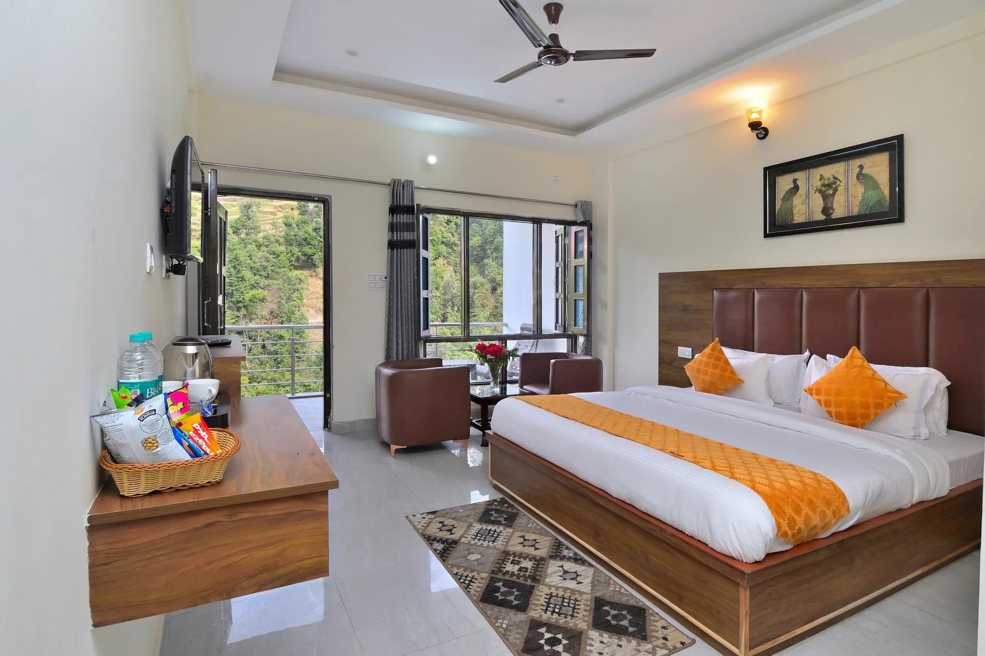 Hotel Dhanolti View by LA Riqueza Room